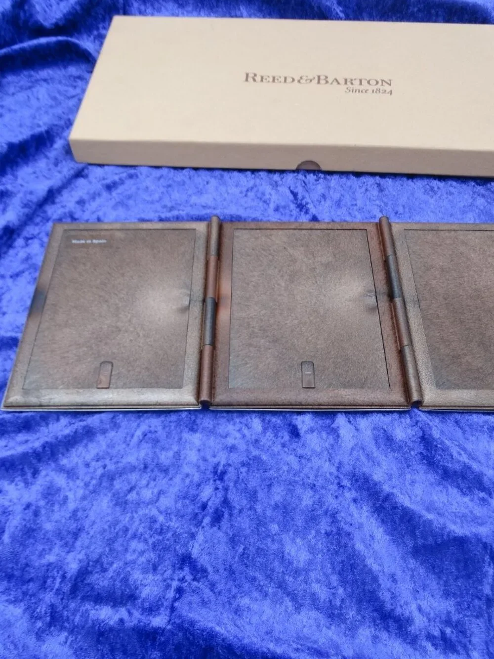 Reed & Barton Triple Hinged Beaded Silverplate Picture Frame In Box 3x5